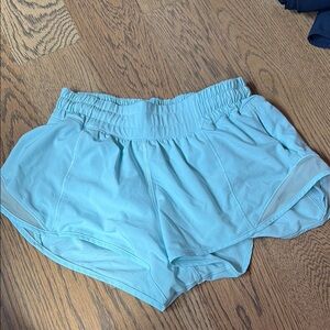 Lululemon Hotty hot shorts 2.5